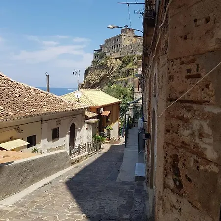 Il Vicolo Di Pizzo (Calabria)
